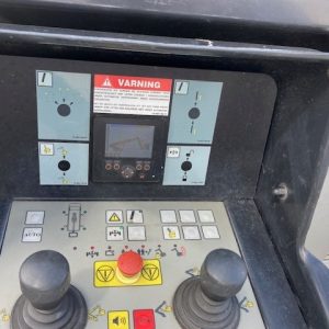 Versalift ETM-38-145-F