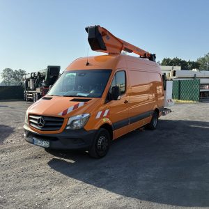 Versalift® ETM-38-145-F